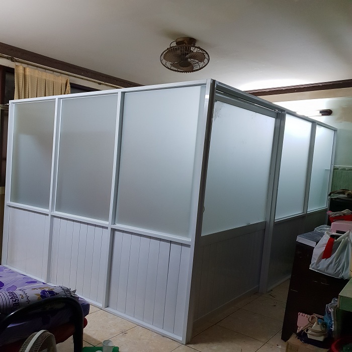 Chi phí lắp đặt, thi công vách ngăn nhôm kính cho phòng ngủ phụ thuộc vào nhiều yếu tô